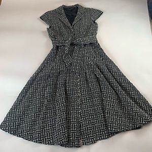 Jones New York Embroidered dress Size 8